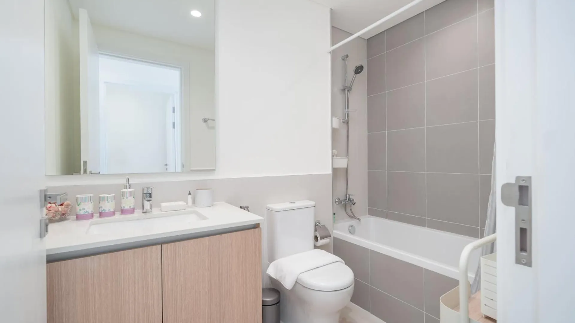 Exceptional 4 Bedroom Villa Perfect For Everyone Ντουμπάι